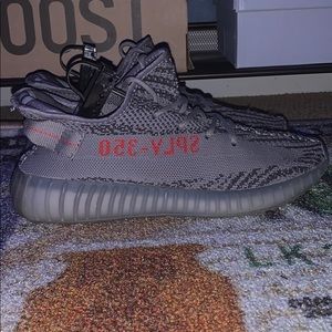 Yeezy (high quality fakes)